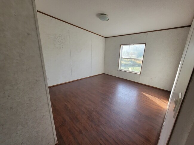 Building Photo - 4541 Deer Run Rd