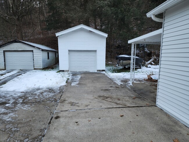 Building Photo - 311 Crawford Run Rd