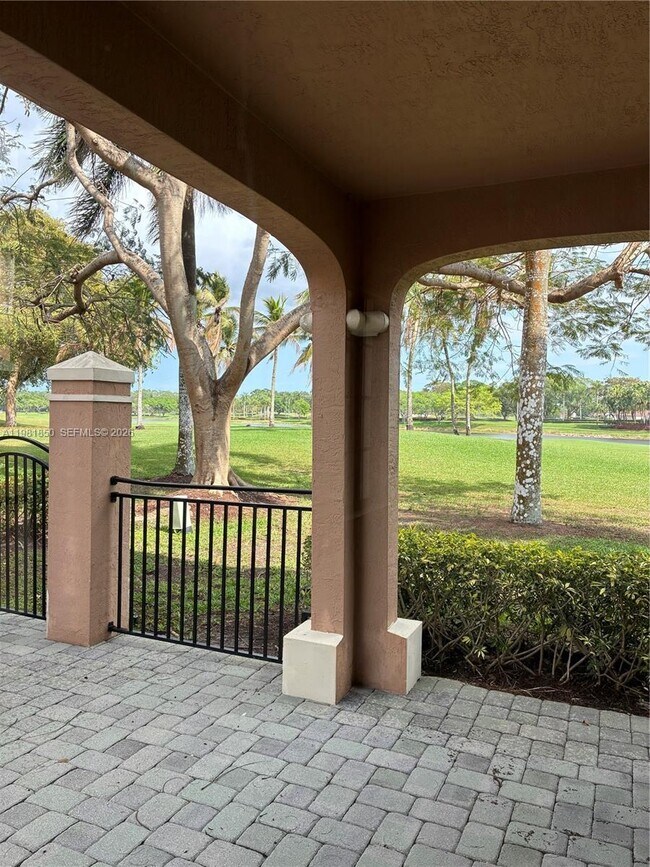 Building Photo - 2757 Center Ct Dr