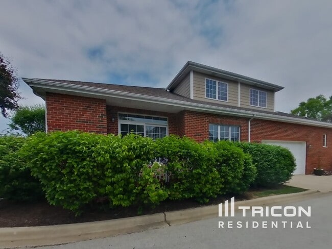 Building Photo - 593 Prairie Crossing Dr