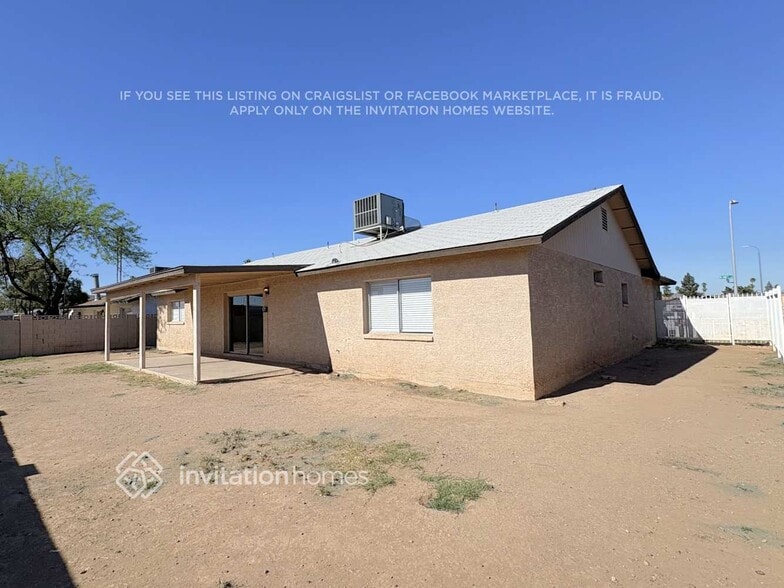 Building Photo - 5720 N 48th Ln