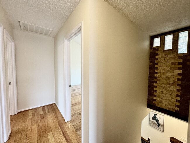 Building Photo - 4-Bedroom Home in Rock Creek Available NOW...