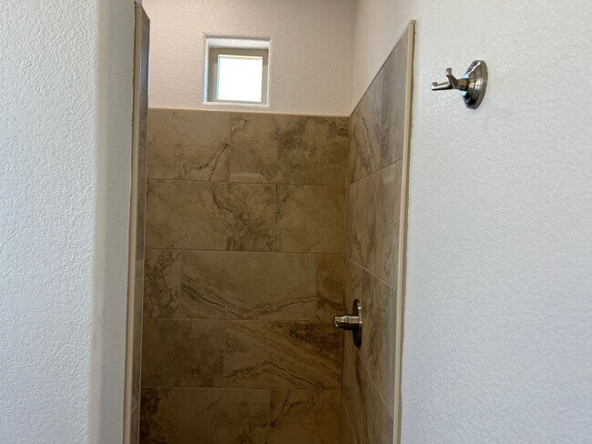 Building Photo - CIELO VERDE/ New Construction!