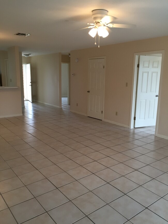 Building Photo - 1246 Squaw Valley Dr