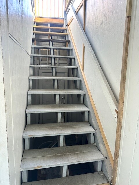 Building Photo - 1107 Montauk Ave