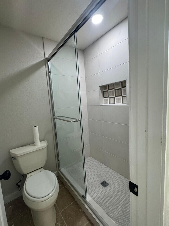 Building Photo - Solar-Powered 3BD in Lancaster with Included Yard Care & Low Utilities