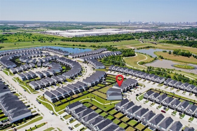 Building Photo - 12310 Greenwood Gate Dr