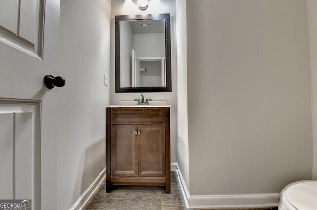 Building Photo - 1145 Glenwyck Dr