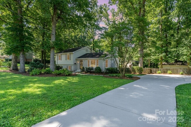 Building Photo - 4014 Sulkirk Rd