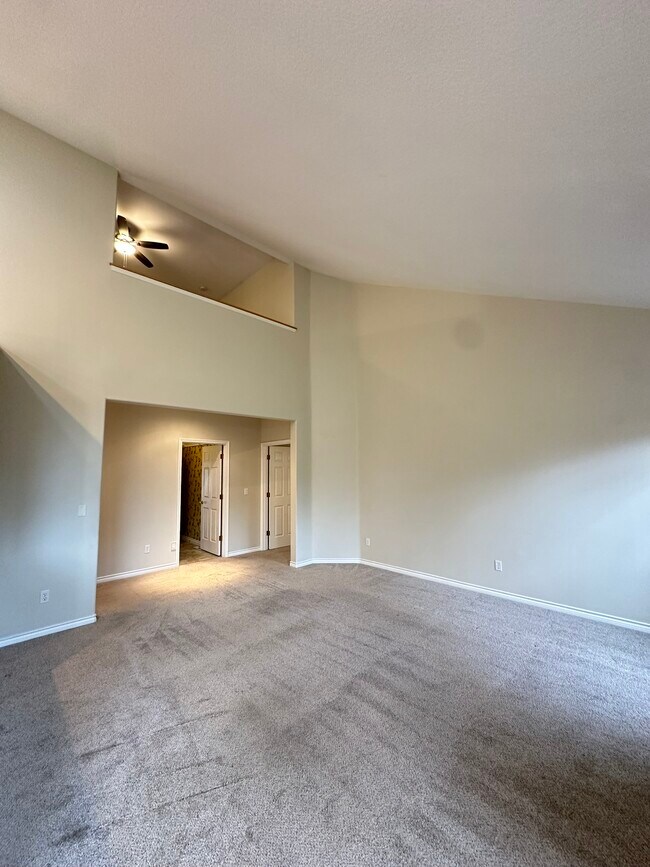 Building Photo - 17855 SW Mandel Ln