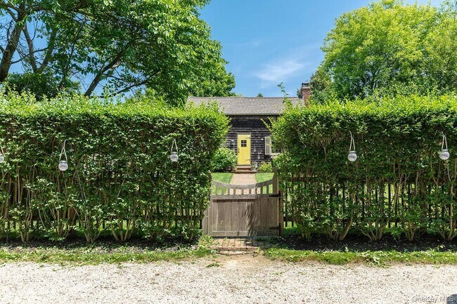 Building Photo - 80 Rte 114