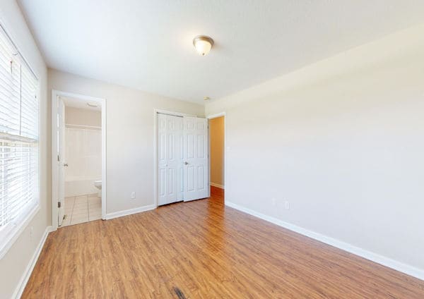 Building Photo - 1427 Lantana Ln NW