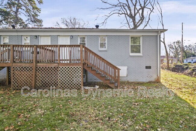 Building Photo - 2621 Druid Hls Wy