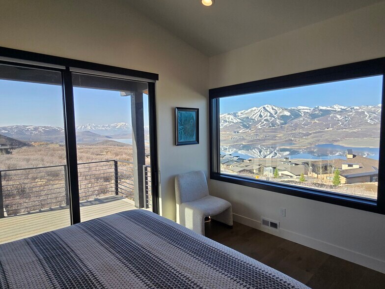 Upper master bedroom view - 11624 White Tail Ct