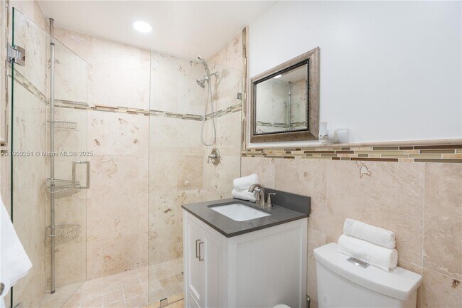 Building Photo - 6390 Plunkett St