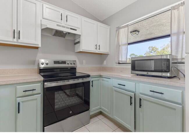 Building Photo - 1662 Seascape Cir
