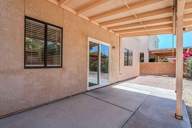 Building Photo - Pending/ Rented - Charming 3-bedroom, 2-ba...
