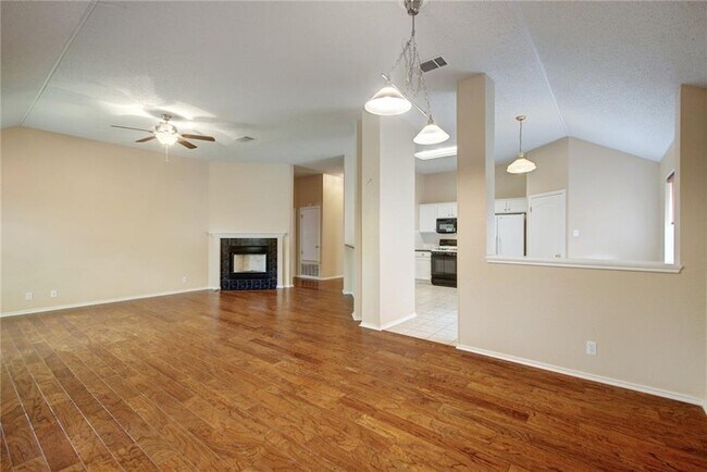 Building Photo - 16510 Denise Dr