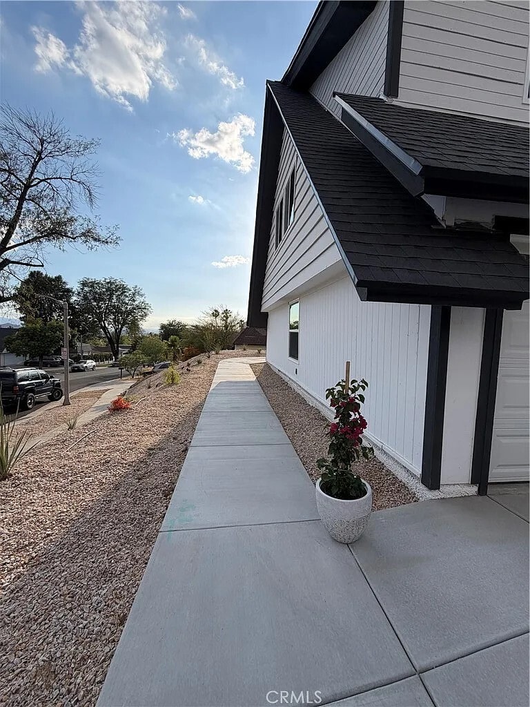 Building Photo - 755 Huston Dr