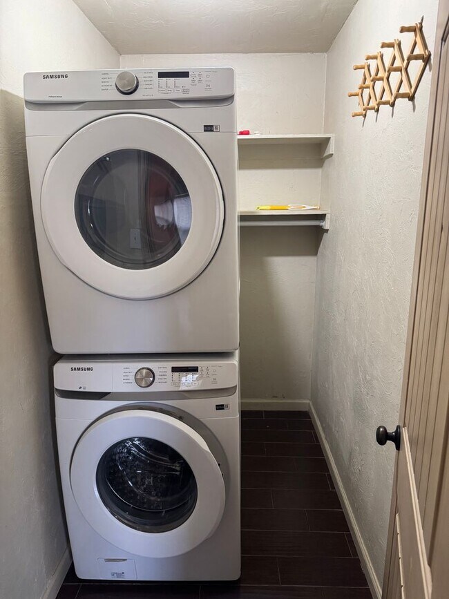 Building Photo - 2315 ½ N Gatewood Ave – Oklahoma City, OK ...