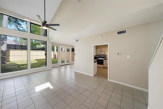 Building Photo - 3230 Poe Dr
