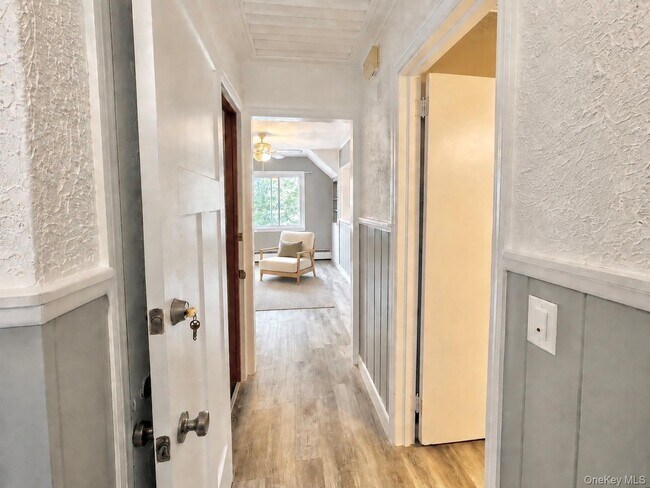 Building Photo - 30 Lakeview Terrace