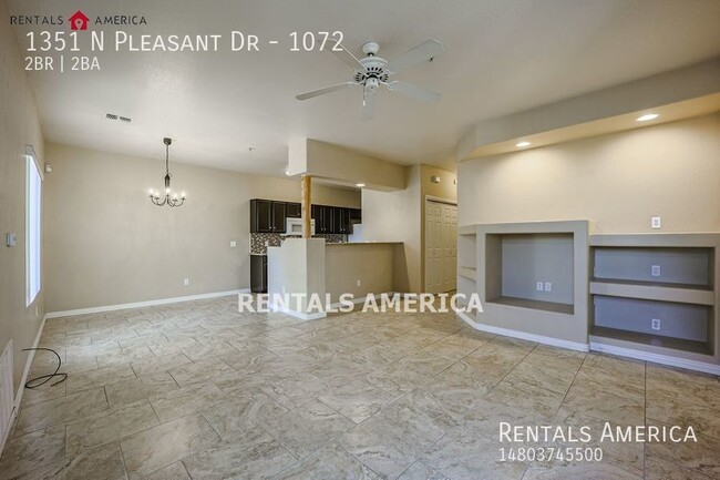Building Photo - Beautiful 2 Bedroom Condo In Mirage Park R...