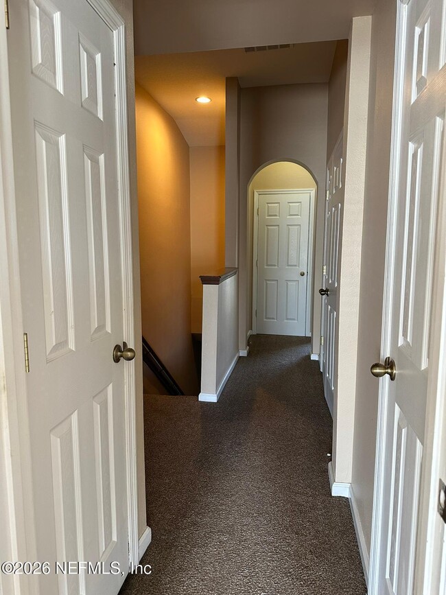 Building Photo - 5880 Sandstone Way