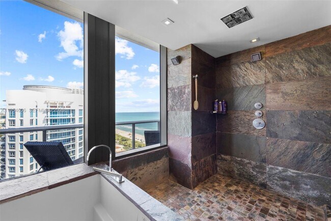 Building Photo - 5875 Collins Ave