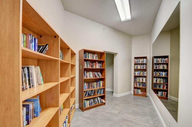 Building Photo - 3425 Via Poinciana