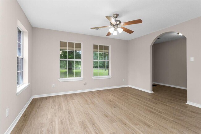 Building Photo - 13247 Cedar Ln