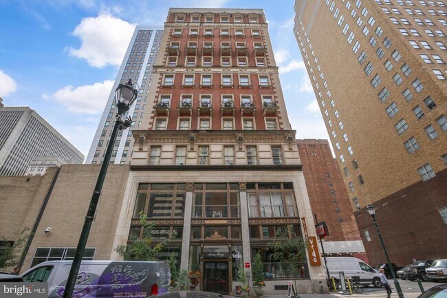 Building Photo - 1920 Chestnut St