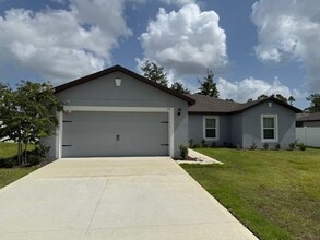 Building Photo - Stunning Brand-New 3-Bedroom Home in Prime...