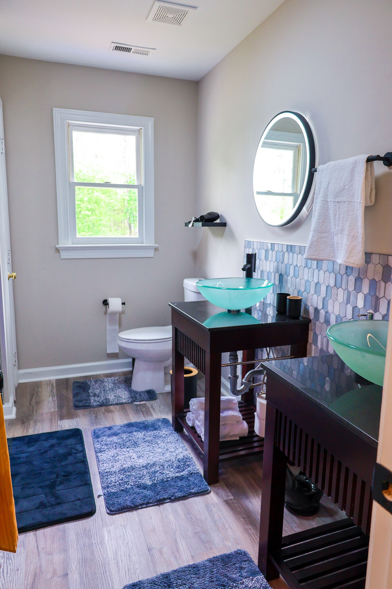 Building Photo - 1208 Enchanted Oaks Dr