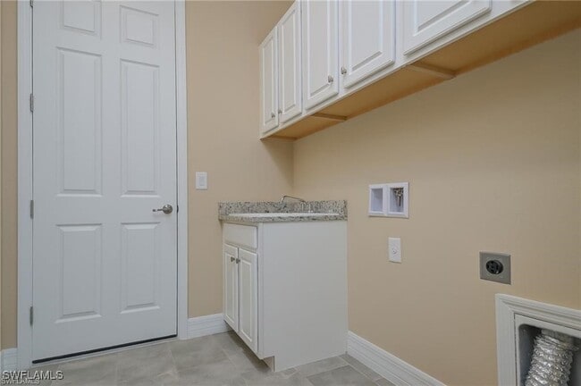 Building Photo - 3354 Delana Way