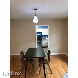 Building Photo - 4 br, 1 bath Townhome - 5557 Darlington Rd