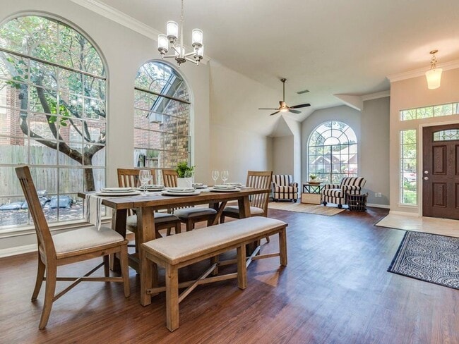 Building Photo - 1104 Quail Ln