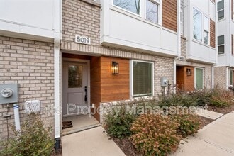 Building Photo - 5019 York Park Ln