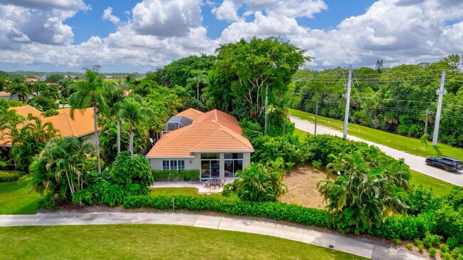 Building Photo - 10891 Fairmont Village Dr