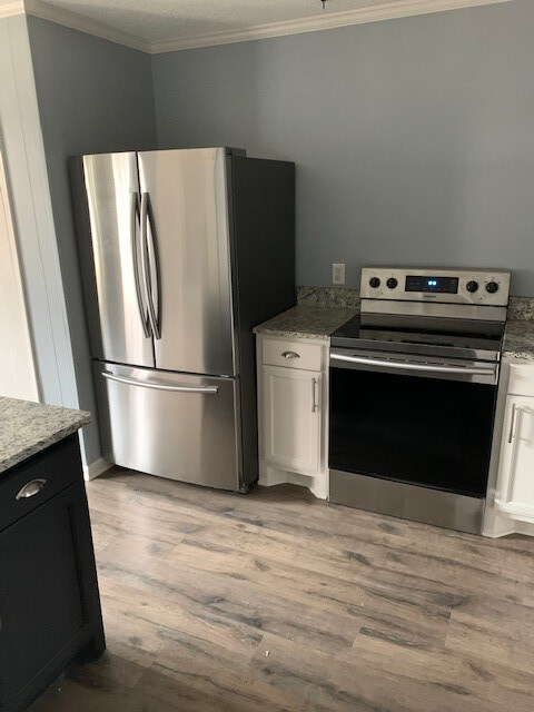 Building Photo - 4001 Anderson Rd