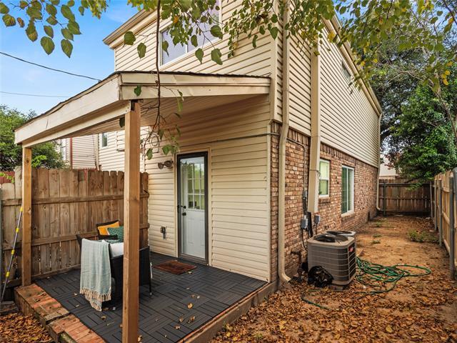 Building Photo - 14341 Haymeadow Cir