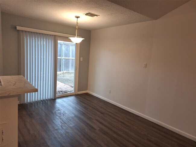 Building Photo - 19959 Salt River Ct