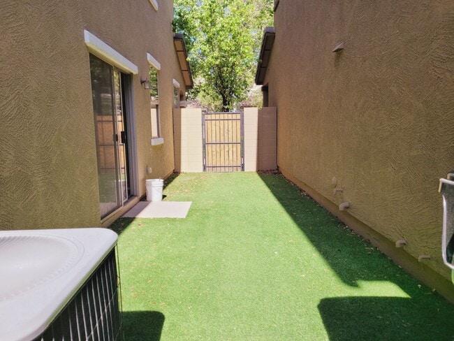 Building Photo - Power Ranch 3 Bedroom for Rent.