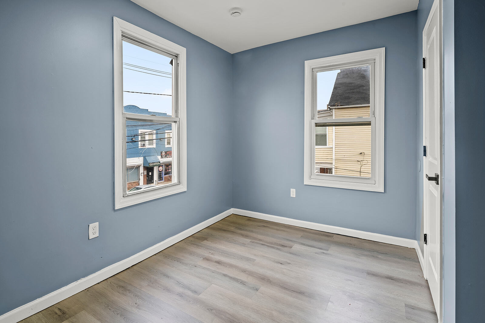 Building Photo - 275 Clinton Pl