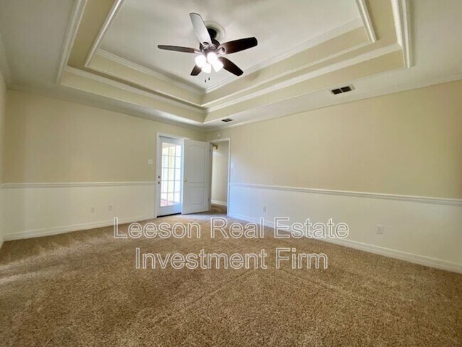 Building Photo - 2015 Regent Cir