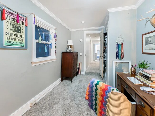 Building Photo - Updated 4 Bed 2 Bath Townhouse in Lancaster City!