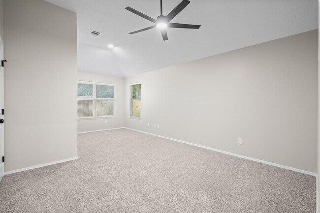 Building Photo - 18464 Sunrise Oaks Ct