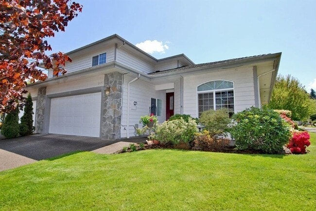 Primary Photo - 3bd/2ba With Beautiful Private Fully Fence...