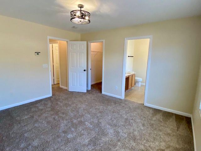 Building Photo - 322 Oak Leaf Pl