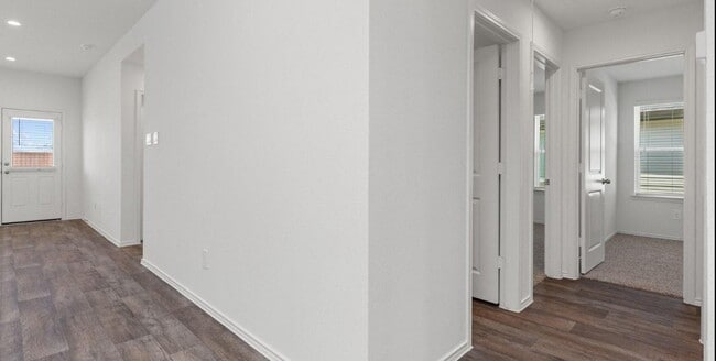 Building Photo - 31035 Brightwell Bnd